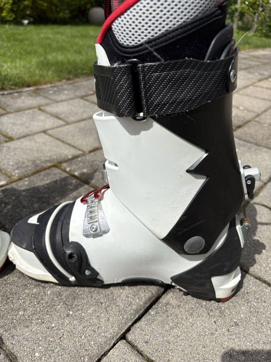 Scott Herrenschuhe: Scott Voodoo NTN 28.5 Telemark Schuh – Gebraucht aus Schönenberg ZH von Andy17 1