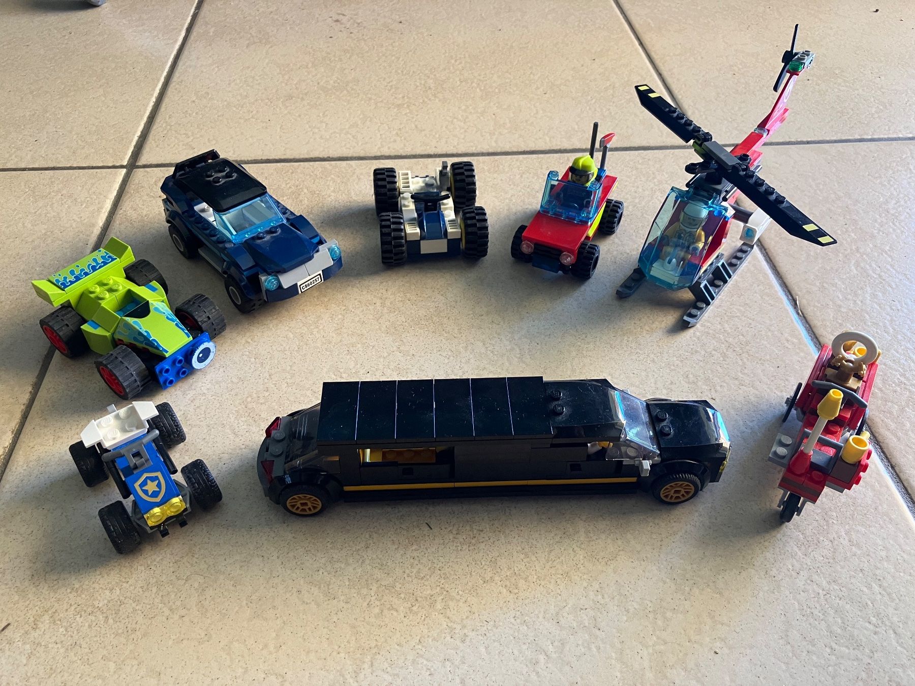 Lego Jeux de construction: Lego - divers véhicules – D'occasion à Chavannes-des-Bois par mai_pfq6