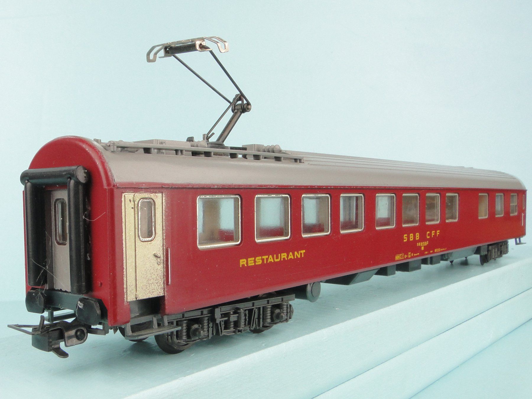 Liliput Modellini di ferrovie: Liliput SBB RIC Restaurant – Usato da Bülach venduto da cann11 6