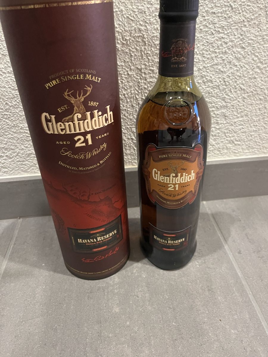 Glenfiddich Bevande alcoliche: Glenfiddich 21Y Single Malt Whisky – Nuovo e nell'imballaggio originale da Neerach venduto da fuz_8d7l 2