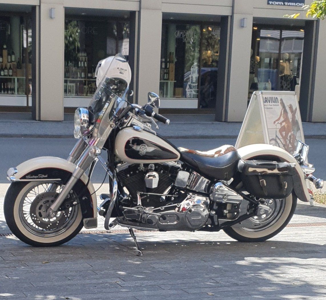 Harley-Davidson Chopper: Harley Davidson Heritage Softail Nostalgia – Gebraucht aus Urnäsch von rom_8qyr 2