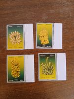 Lot de 4 timbres rares sur le thème de la banane Laos 2006