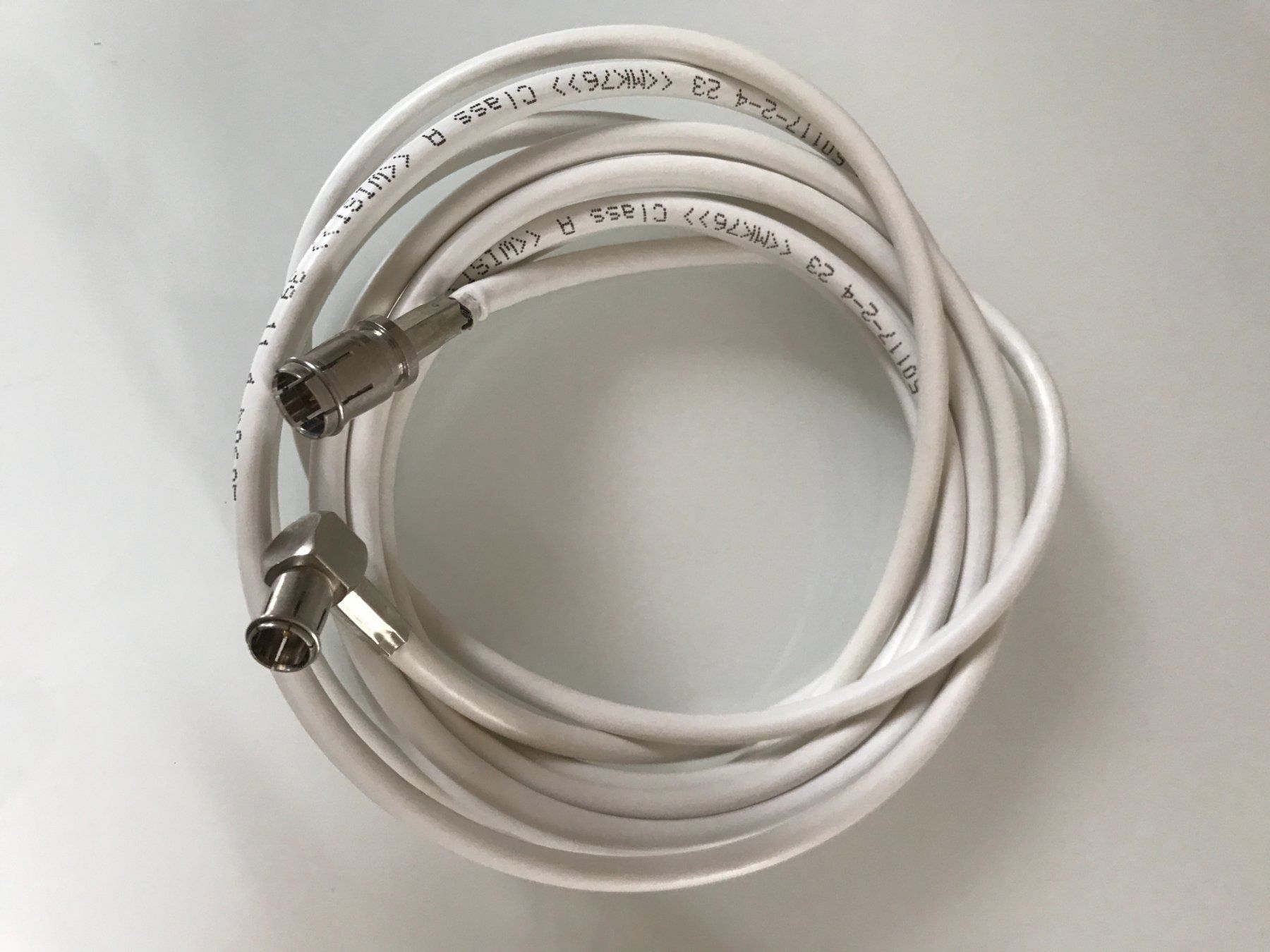 Kabel: Antennenkabel Stecker Konvolut - diverse Längen – Gebraucht aus Zürich von oso04 1