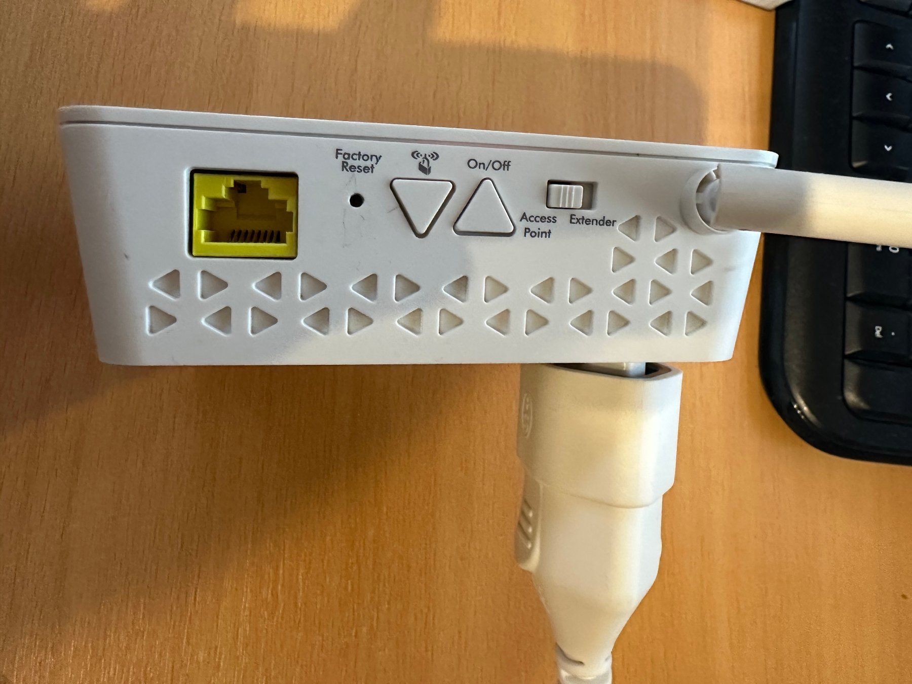 Netgear WiFi: Répétiteur WIFI – Usato da Chene-Bourg venduto da Patlered 1