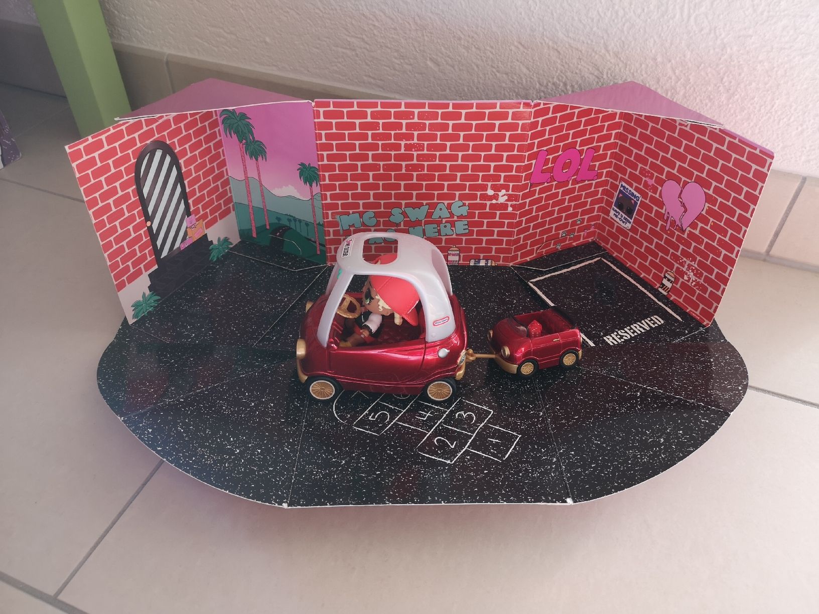 Giocattoli: L. O. L. Cozy Coupe Set – Usato da Schupfart venduto da mar_6zy7