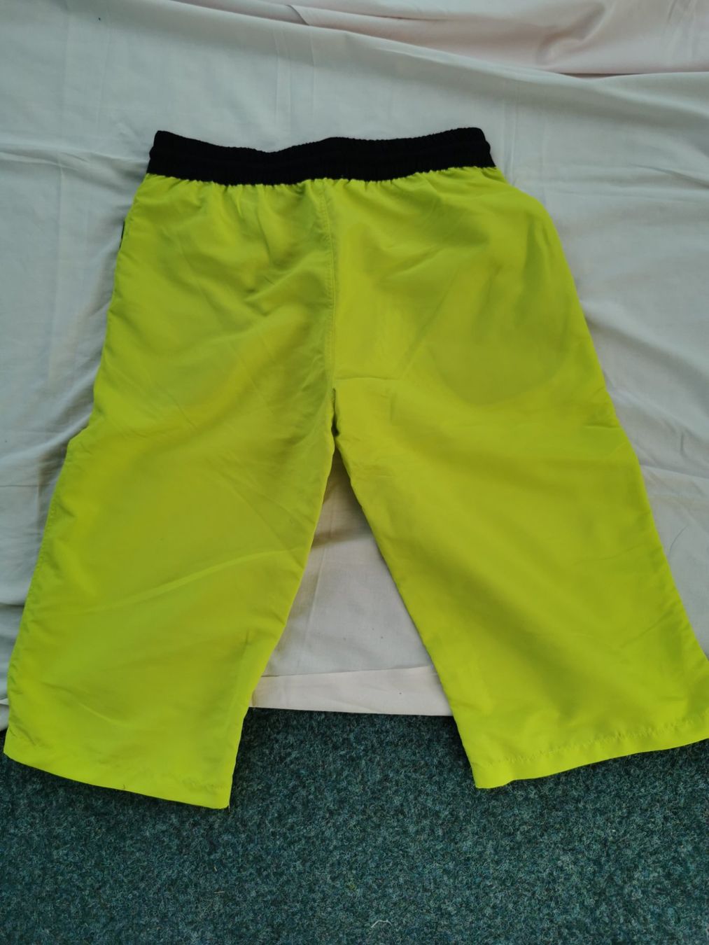 Pantalons: Hosen – D'occasion à Schafisheim par nachteule73 1