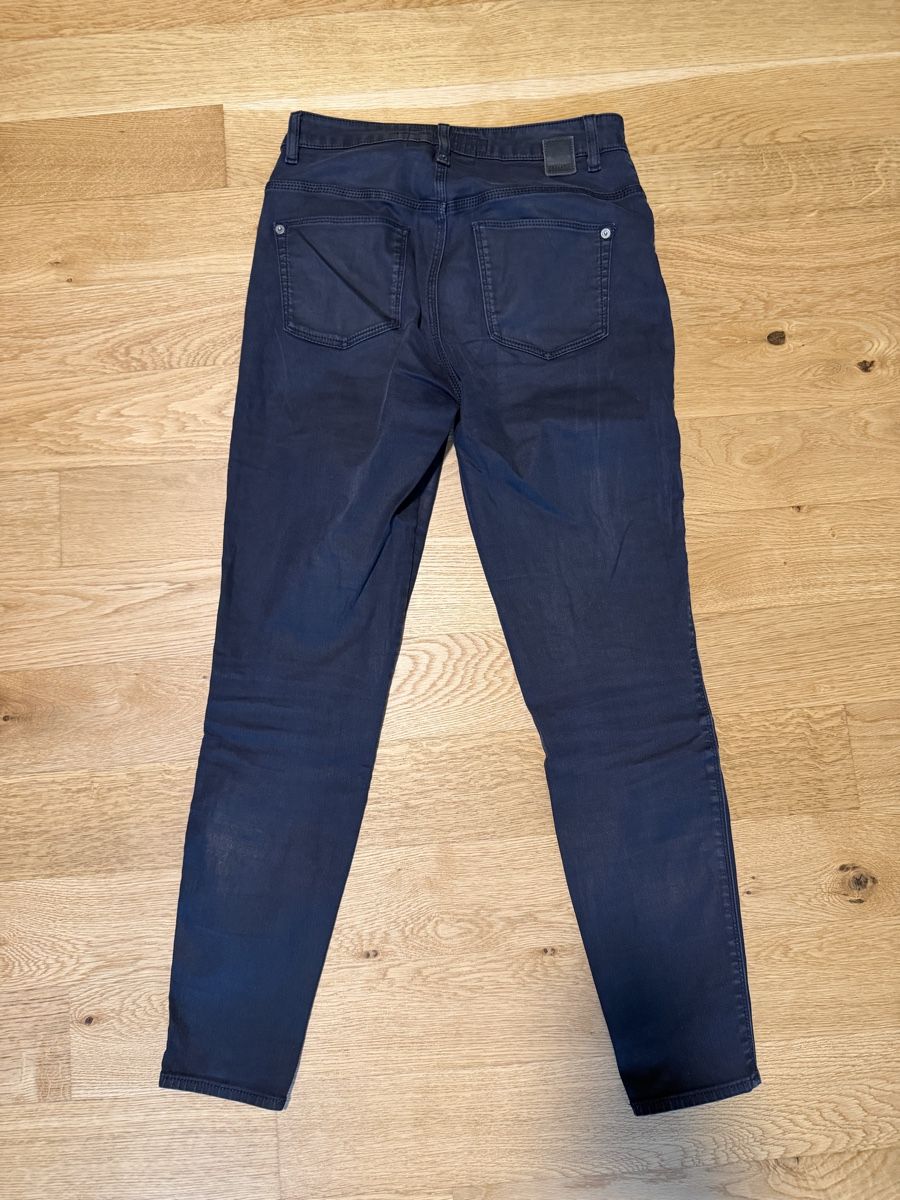 Drykorn Jeans: SCHWARZE DRYKORN JEANS – Gebraucht aus Zürich von dbu_s8p2 4