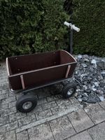 Robuster Bollerwagen / Handwagen aus Holz