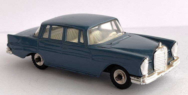 Märklin 1970, Katalog Modellautos no Dinky Corgi Tekno (Neu (gemäss