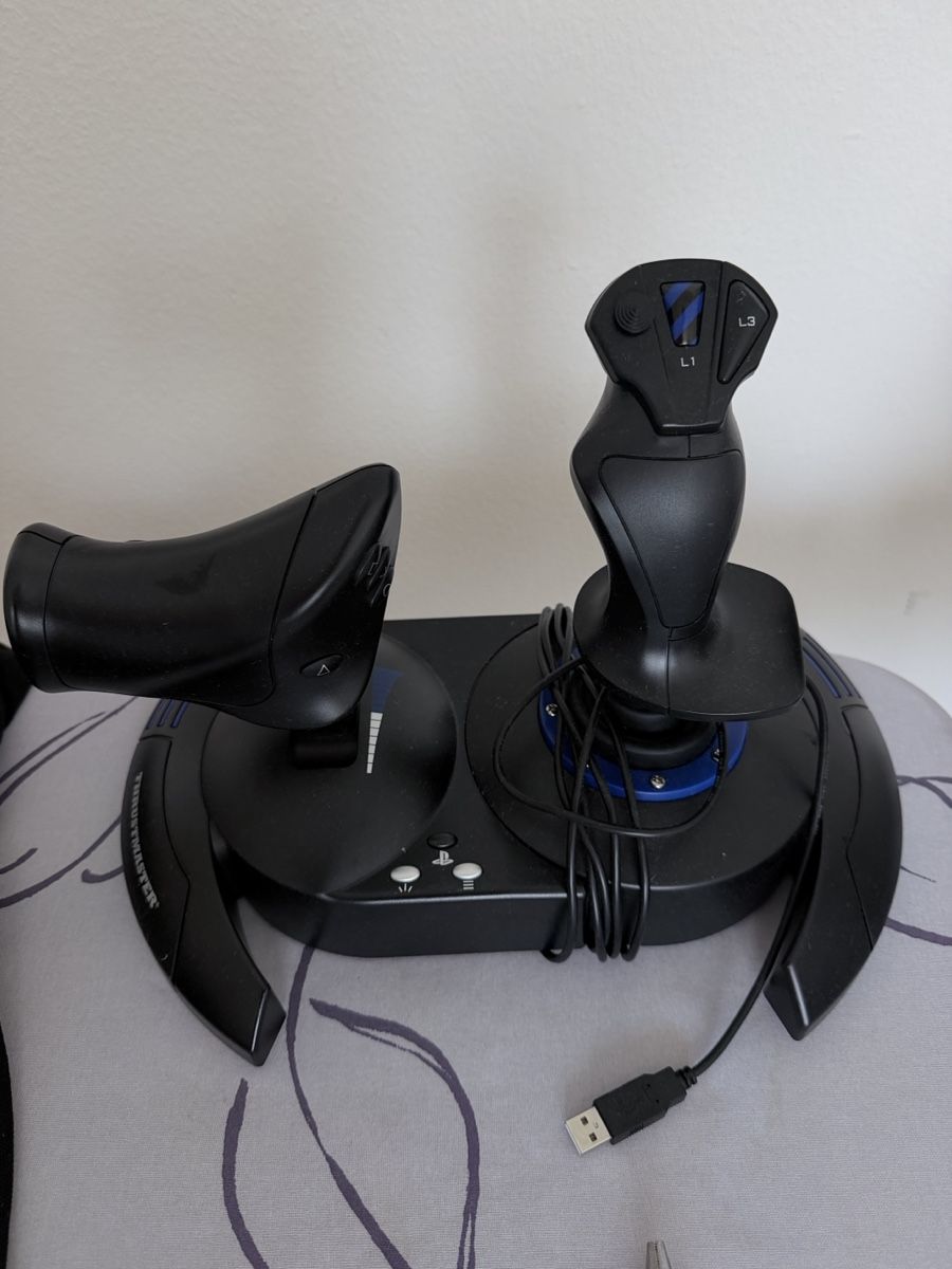 Thrustmaster Controller: Thrustmaster Joystick guter Zustand – Usato da Brugg AG venduto da Enes35