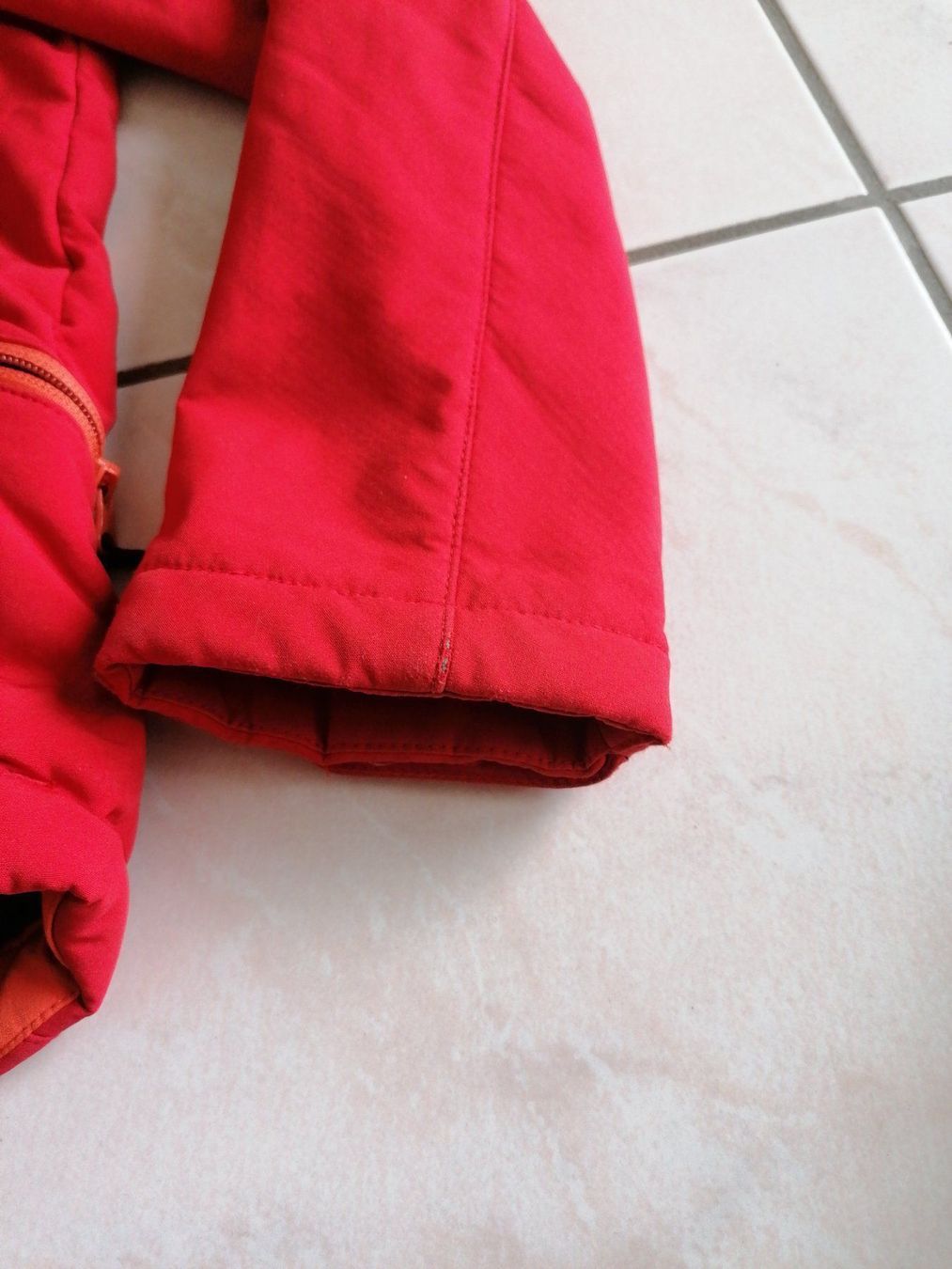 Vestes & Manteaux: Veste 128 chaude – D'occasion à RIAZ par Betty012 2
