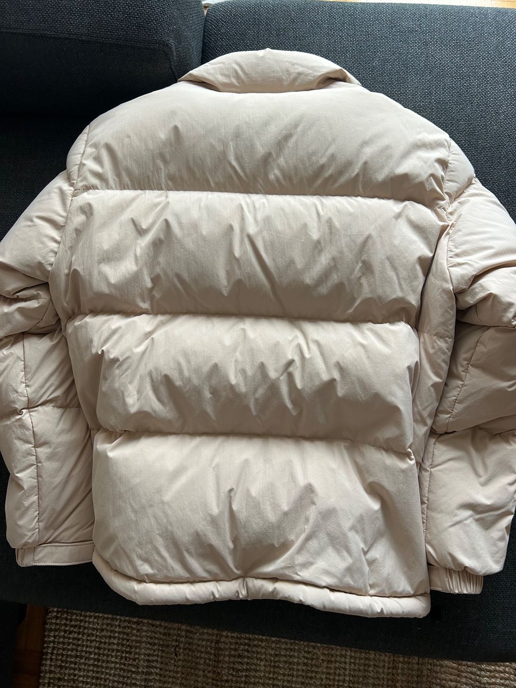 Giacche: Doudoune Hugo beige taille L – Usato da Fribourg venduto da SenhorNeves 1