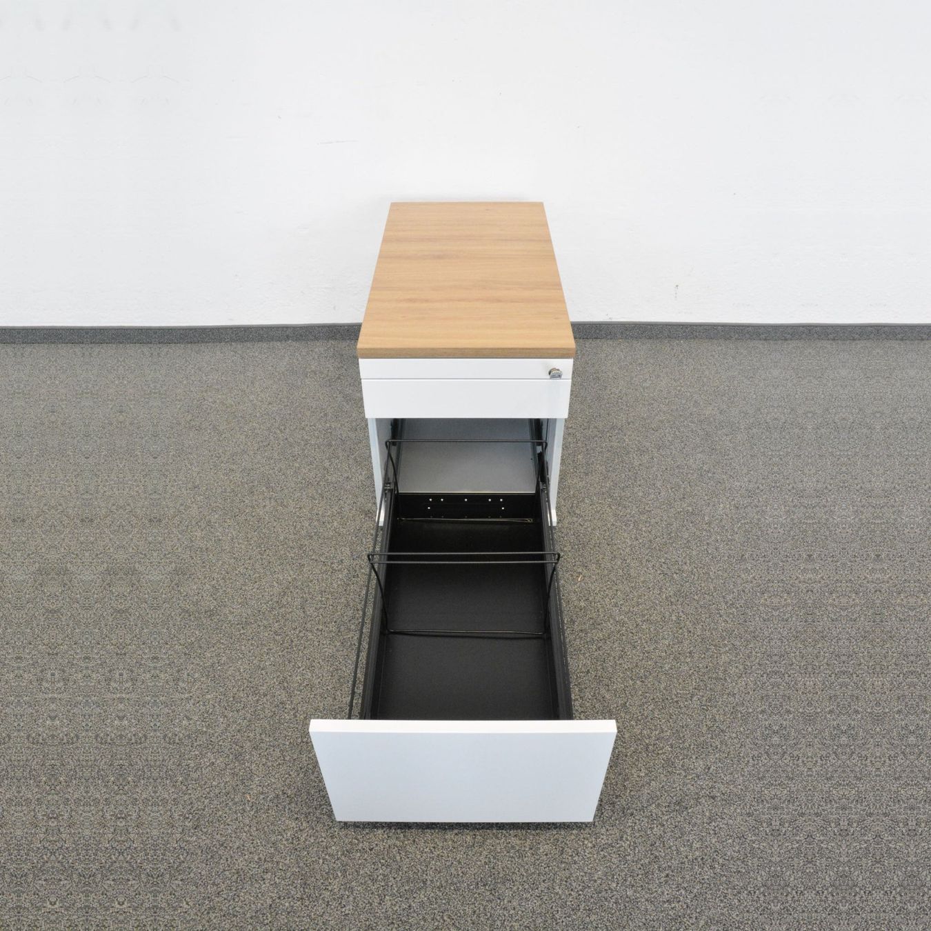 Banconi: Haworth Mobile Storage Roll-Korpus Weiss-Eiche – Usato da Schönenwerd venduto da mcofficeshop 1