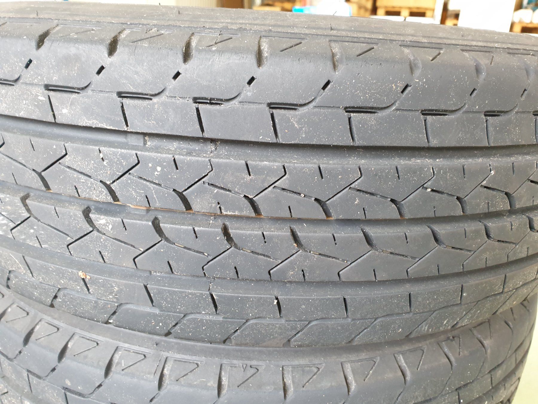 Pneumatici & Ruote complete: Sommerpneu Ford Transit – Usato da Schönengrund venduto da lia_t65g 1