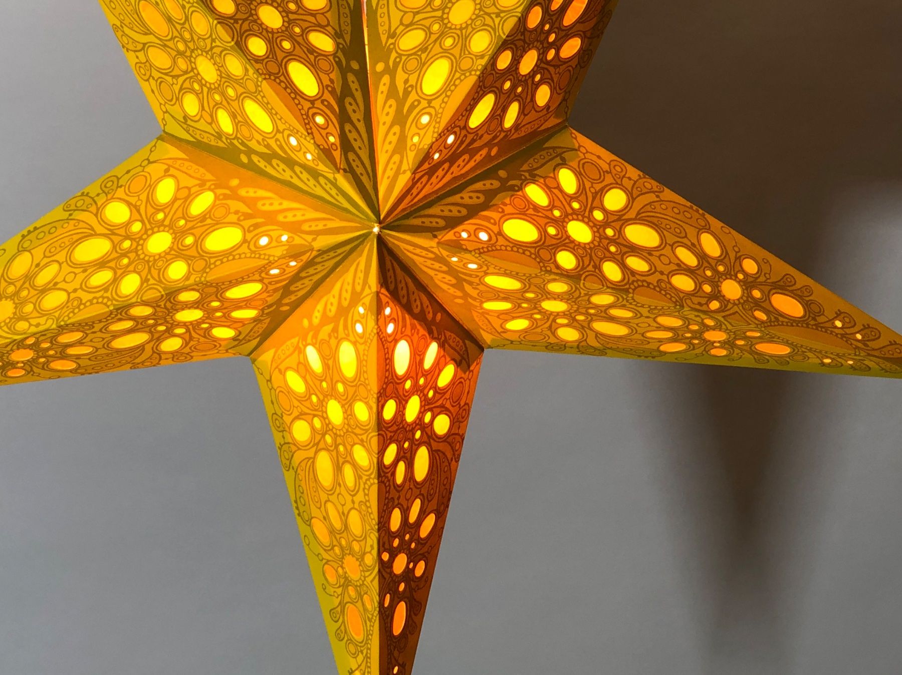 Ghirlande e barre luminose: Leuchtstern - mono small yellow  45cm / mit Kabel + LED – Nuovo e nell'imballaggio originale da Bergdietikon venduto da Garak