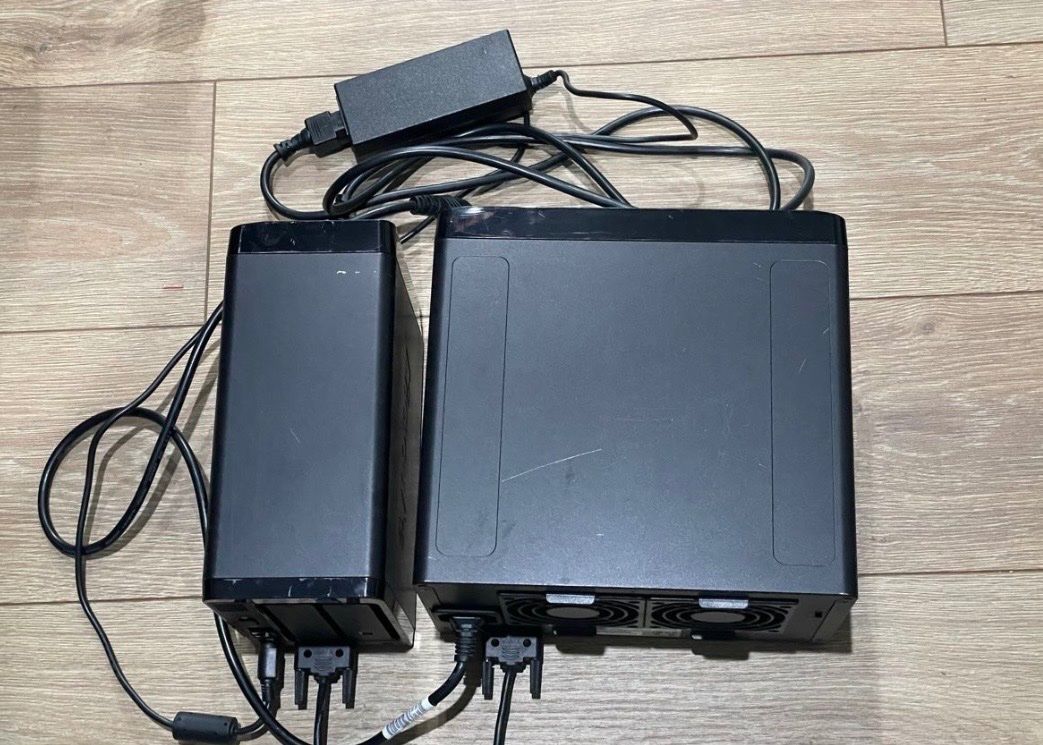 Synology Server: Synology DS710+ NAS mit expansion unit DX513 – Usato da Meiringen venduto da Josua.f 2