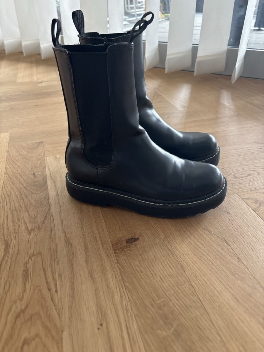 H&M Scarpe per ragazze: Boots von H&M, Grösse 34 – Usato da Wohlen AG venduto da Michi761
