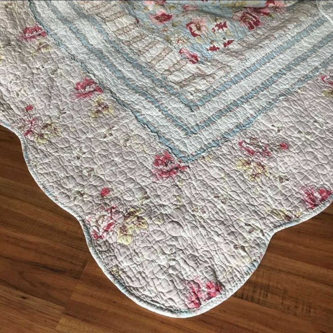 Coperte: Tagesdecke mit Rosenmuster  – Nuovo (secondo la descrizione) da Weggis venduto da bdrm48 2
