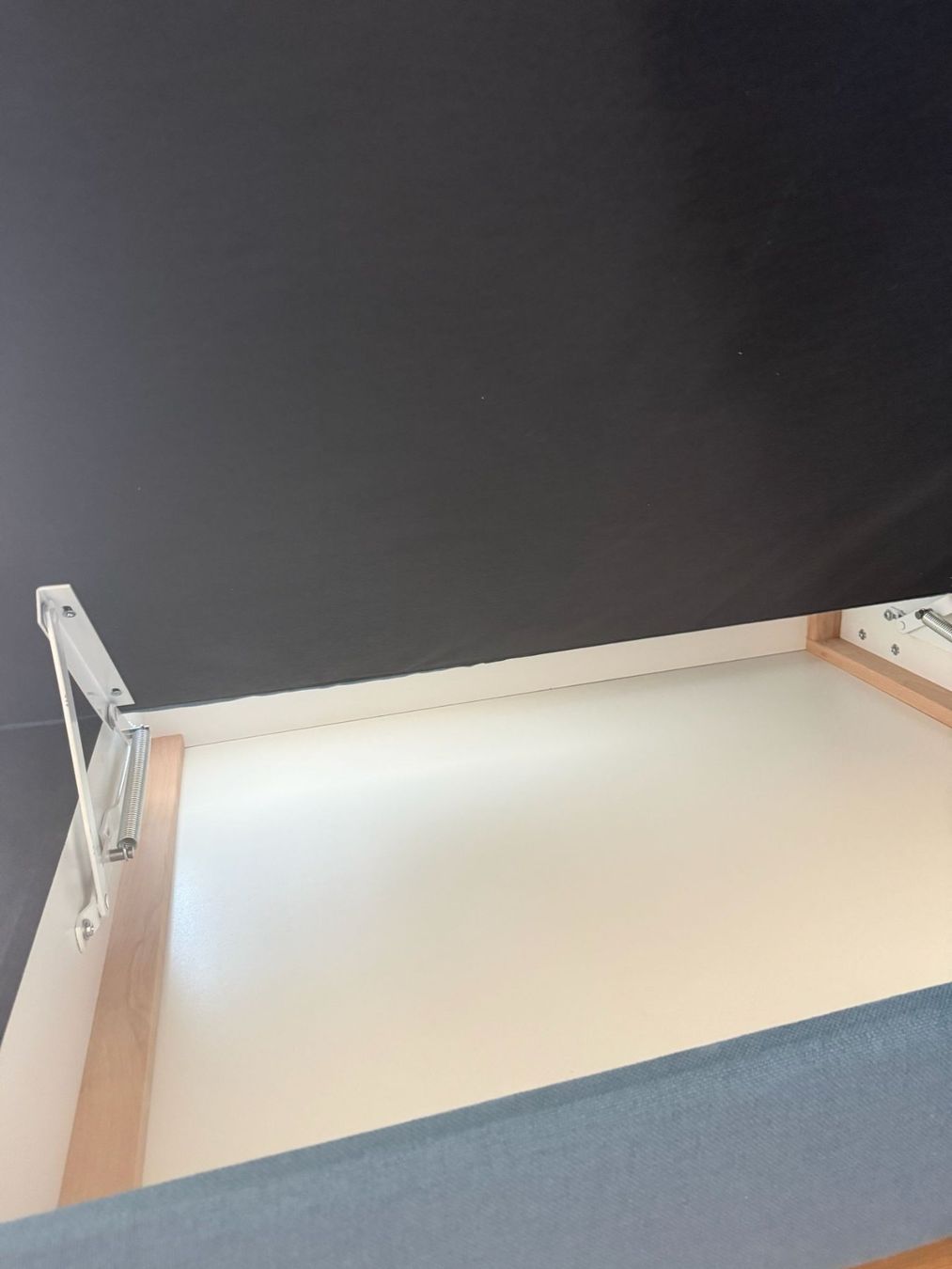 Conforama Divani: Canapé d’angle convertible avec coffre de rangement – Usato da Peseux venduto da kenan_c 6