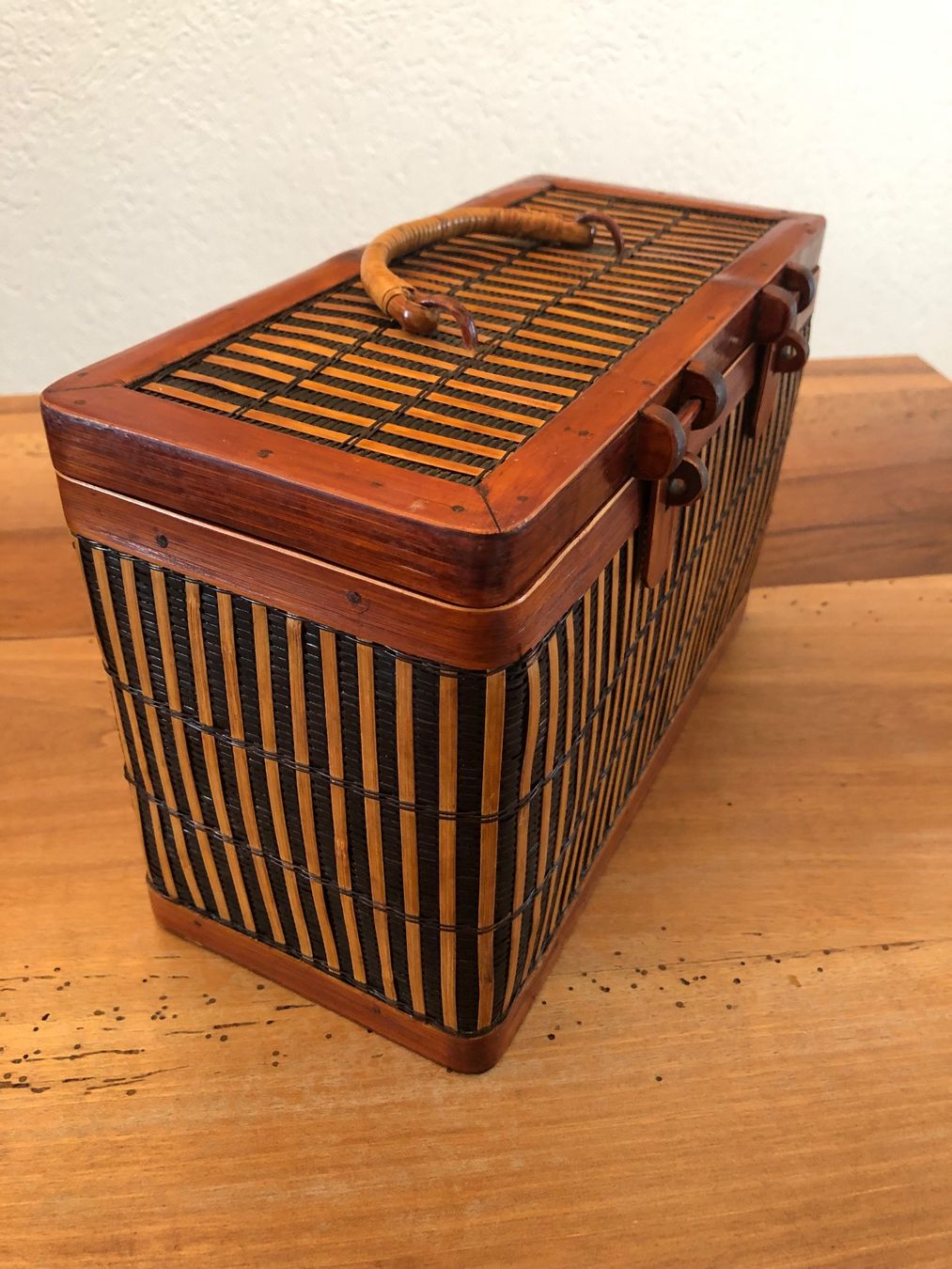 Bambus orig. Vintage Schatulle/Koffer/Behlter/Handicrafts (Neu (gemss  Beschreibung)) in Luzern fr CHF 75  mit Lieferung auf Ricardo kaufen