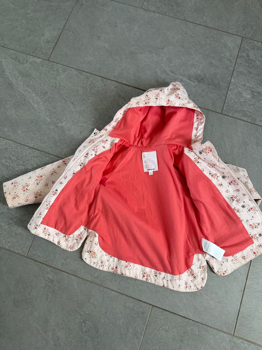 Jacken & Mäntel: Regenjacke – Gebraucht aus Lommiswil von Blusti 2