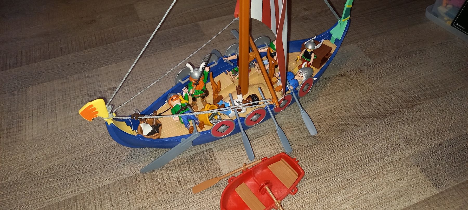 Statuette: Asterix Wikinger Boot mit Zusatz Figuren – Usato da Herisau venduto da frp_b5zm 3