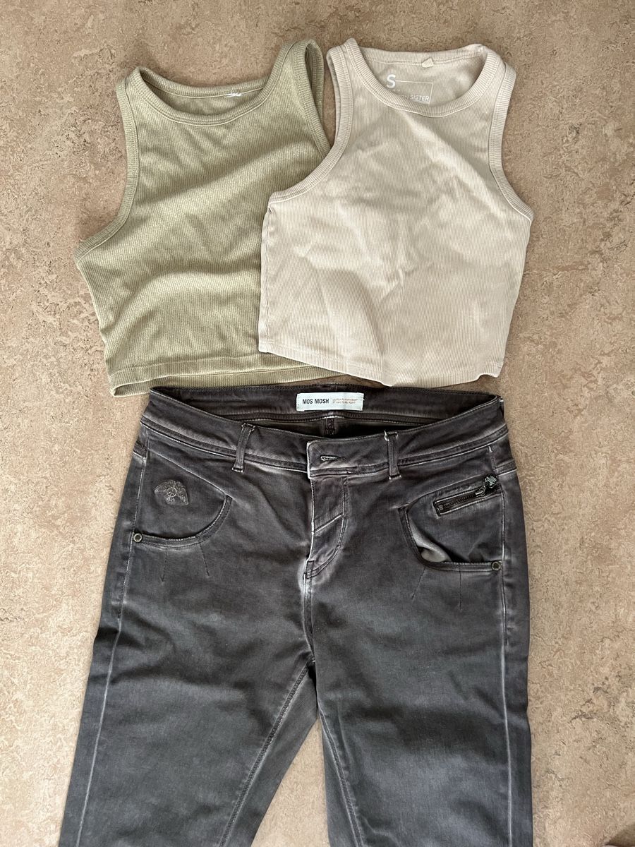 Lotti di vestiti: Outfit Set – Usato da Dietikon venduto da vnsmrc