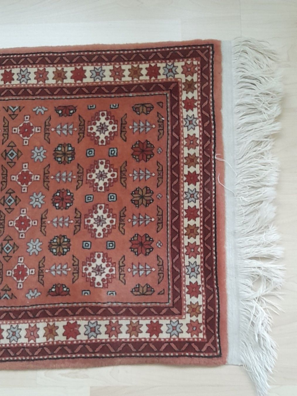 Teppiche: Kleiner Seidenteppich – Gebraucht aus Thun von Treff.....e 3