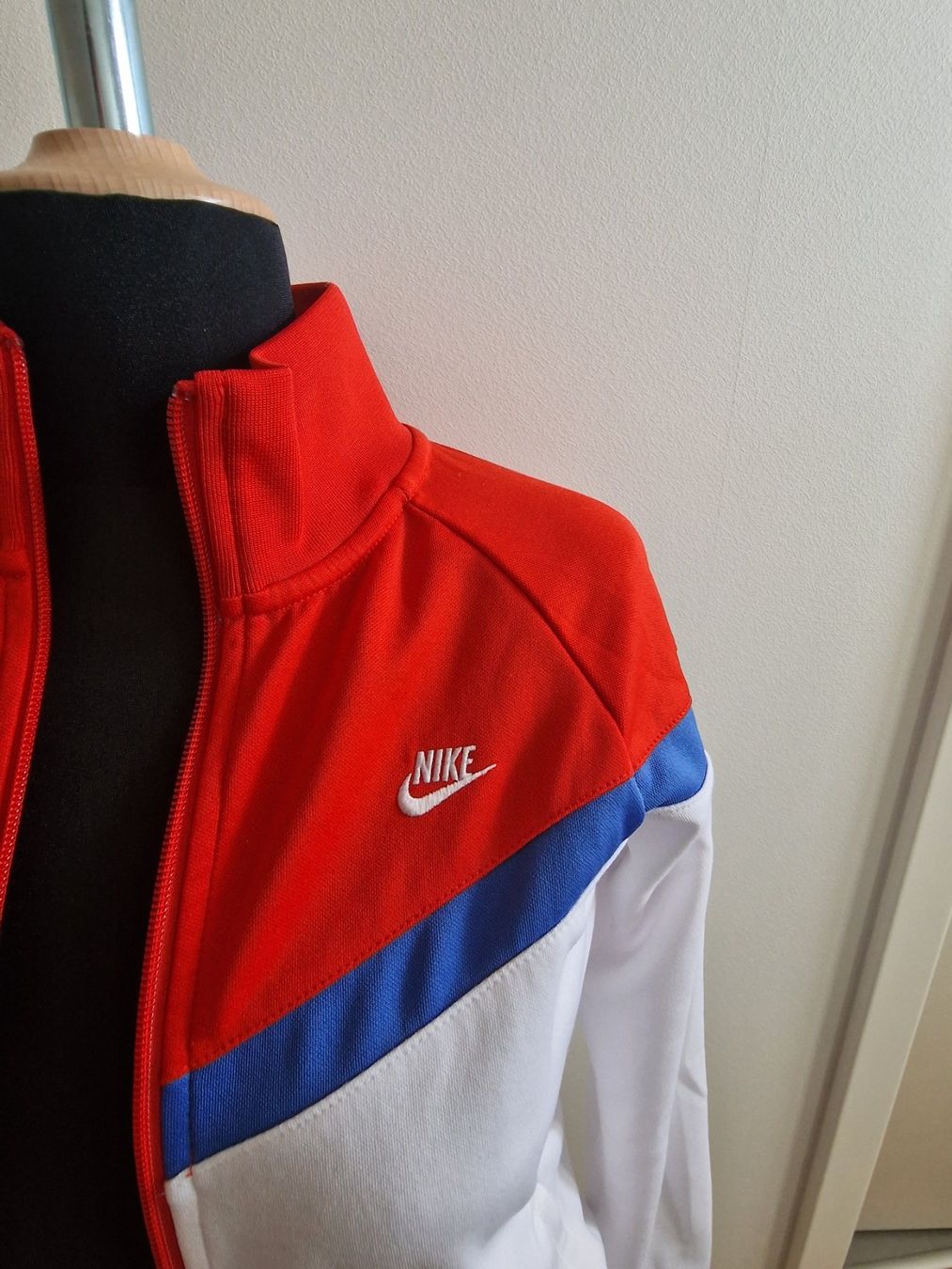 Nike Giacche: Coole Nike Lifestyle Jacke – Usato da Zürich venduto da ale_bg2x 1