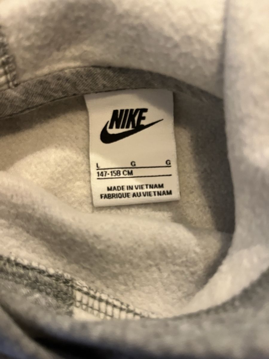 Nike Maglioni & Felpe: Nike Kapuzenpullover grau Gr. 158 – Usato da Altdorf UR venduto da Jenny13 2