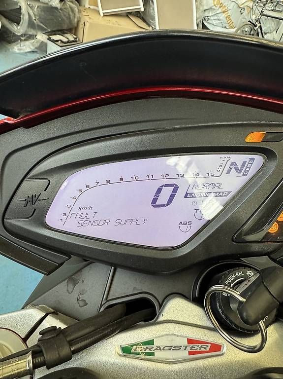 Strasse: Mv Agusta Dragster 800rr – Gebraucht aus Wald Ar von and_hd2f 6