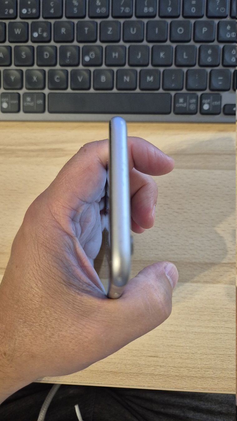 Apple Portables: iPhone 6S 2561 – Défectueux à Münchenbuchsee par MV_Solutions 2