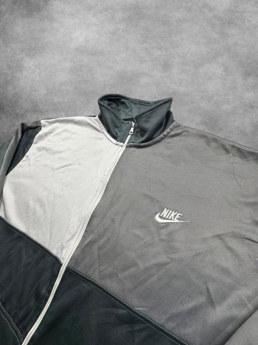 Nike Giacche: Nike jacket – Usato da Erlinsbach SO venduto da TogaResell 1