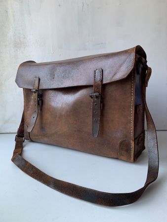 Alte Tasche aus Leder Umhängetasche Ledertasche
