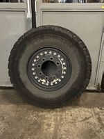Bead Lock Felgen mit Reifen