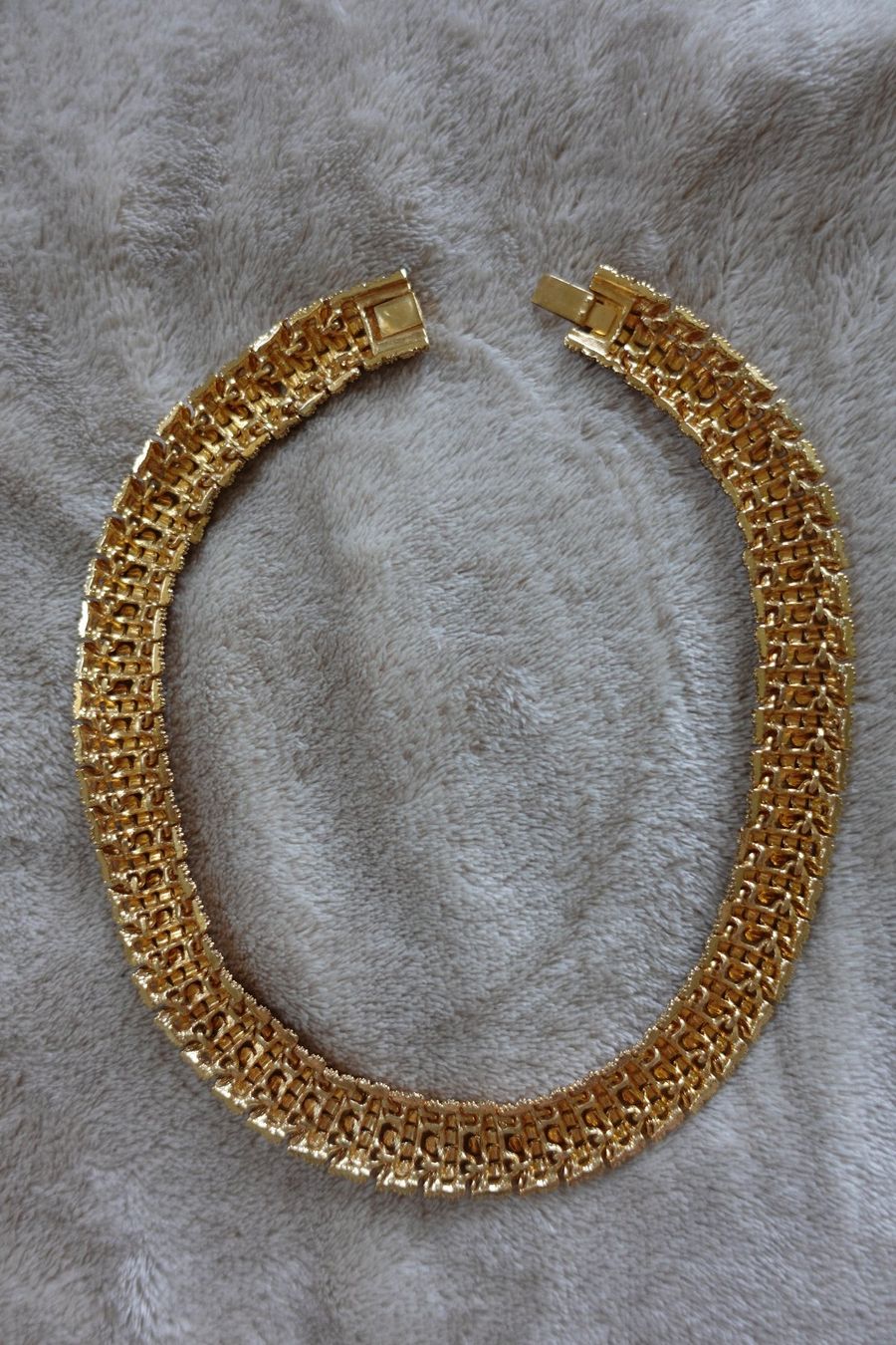 Colliers: 1 schöne Modeschmuck Kette – D'occasion à rorschach par Babsi64 2