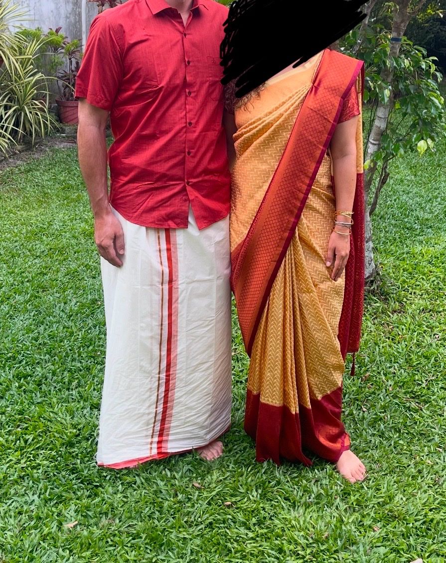 Lotti di vestiti: Eleganter Saree Sari und Dhoti – Nuovo (secondo la descrizione) da Biel/Bienne venduto da nurrund
