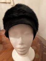 Winterlicher Nerz Pelzkape Gereinigt Schwarz, eleganter Stil