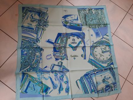 VINTAGE, OMÉGA, FOULARD, en SOIE. Jamais utilisé