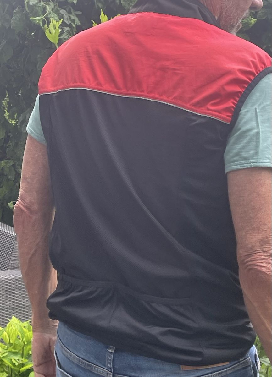 Gilets & Westen: Windstopper (Rad- Weste) – Gebraucht aus Langenthal von reki56 1