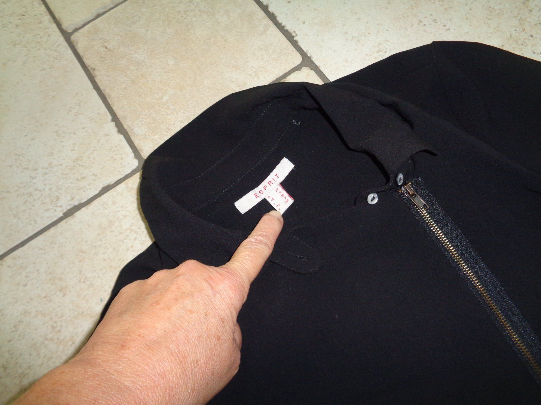 Esprit Camicette: Bluse  Esprit  Grösse 32 – Usato da Kreuzlingen venduto da Robi-2003 1