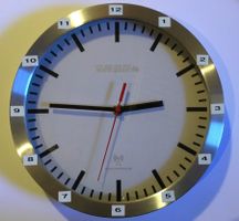 Wanduhr
