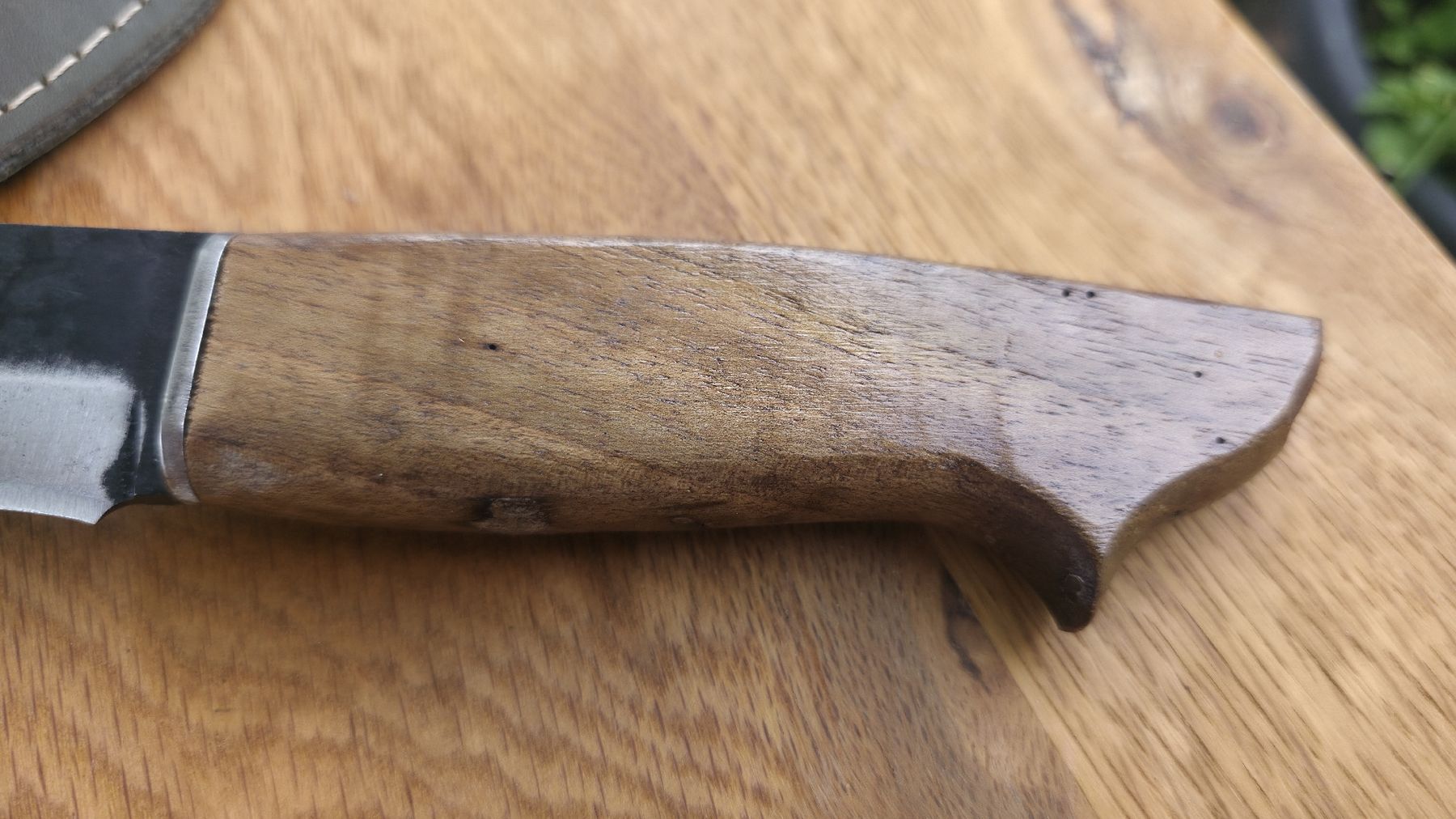 Accessori: Handgefertigtes Messer aus robustem LKW-Stahl – Nuovo e nell'imballaggio originale da St. Margrethen SG venduto da Duezenli61 2