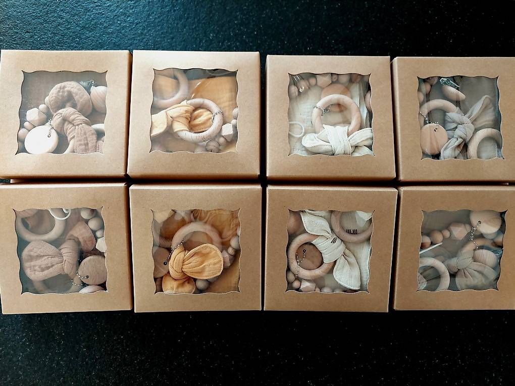Succhiotti & catenelle porta ciuccio: Babygeschenk Nuggikette, Beissring, Nuschi NEU – Usato da Oberlunkhofen venduto da Barbara.Hagenbuch 4
