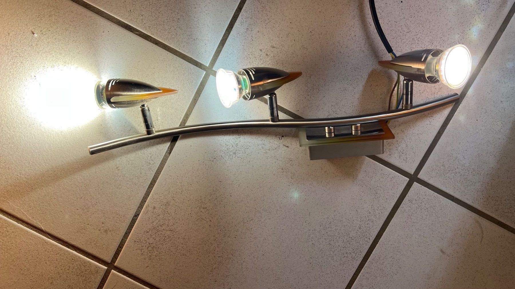 Kronleuchter & Deckenlampen: Deckenlampe / Wandlampe, 3 Flammig – Gebraucht aus Schübelbach von Dolly990_2 1