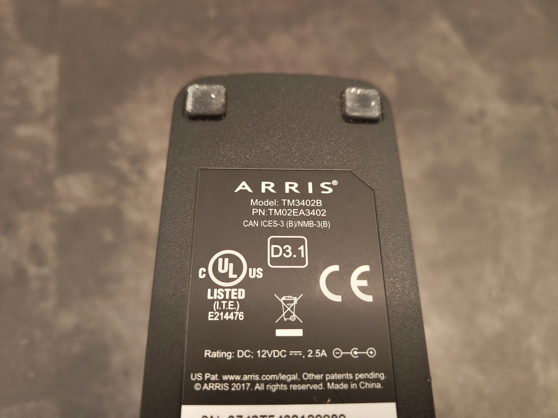 Arris Modems & Router: Modem Arris TM3402B (Kabelmodem) – Gebraucht aus Krattigen von verslaan 2
