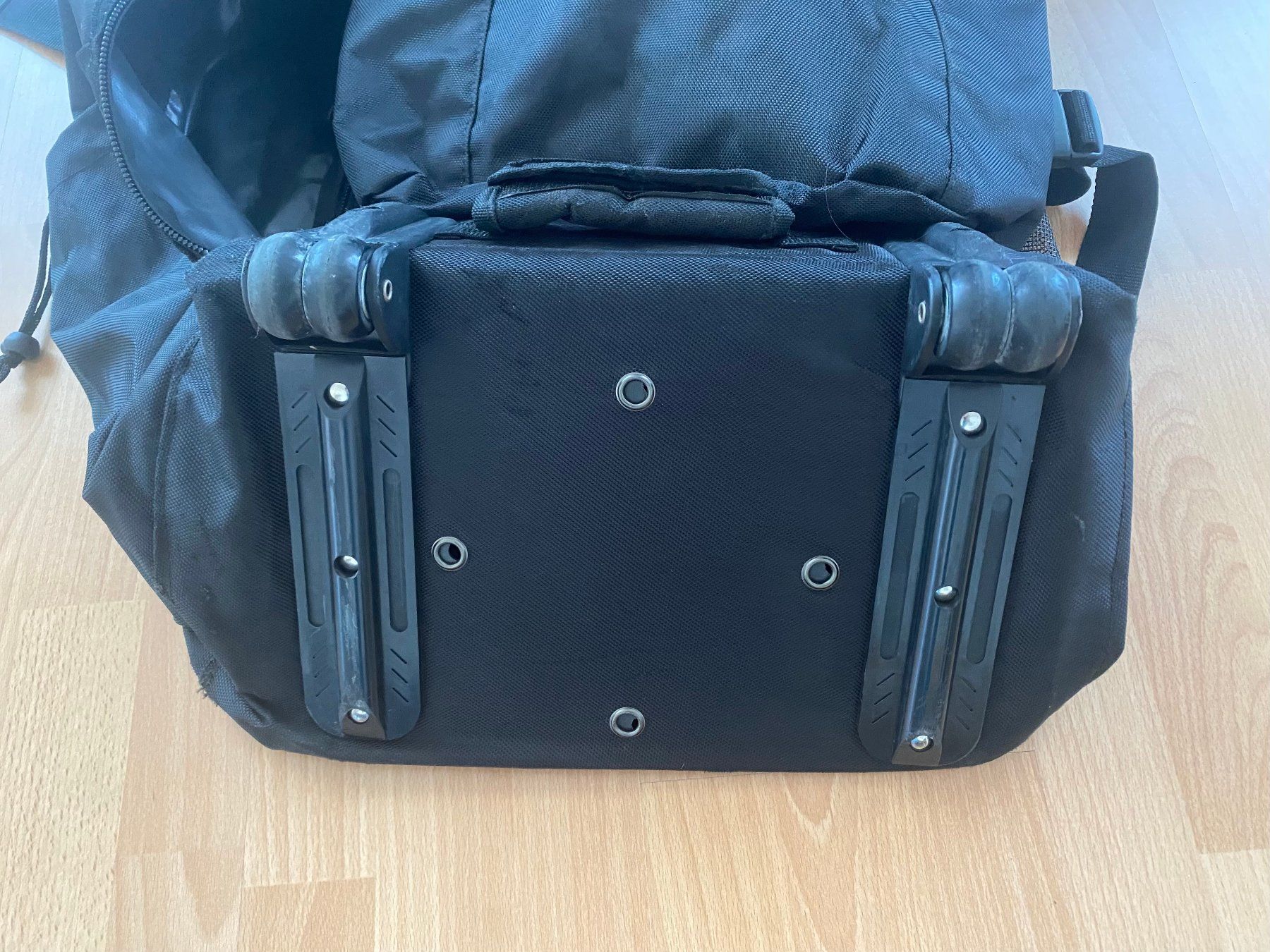 Zaini: Nidecker SUP Tasche / Rucksack mit Rollen – Usato da Luzern venduto da Michelle0112 3
