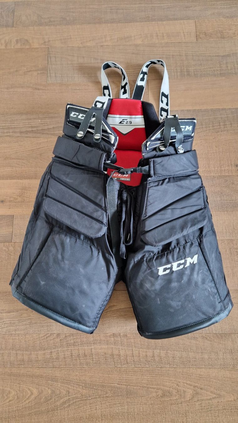Ccm Schutz & Schoner: Hockey Goalie-Hosen – Gebraucht aus Tafers von alex1712