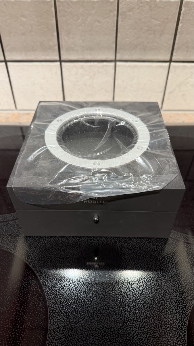 Hublot Scatole porta orologi: Hublot Box - Uhrenbox neu – Nuovo (secondo la descrizione) da Thayngen venduto da Budro 1