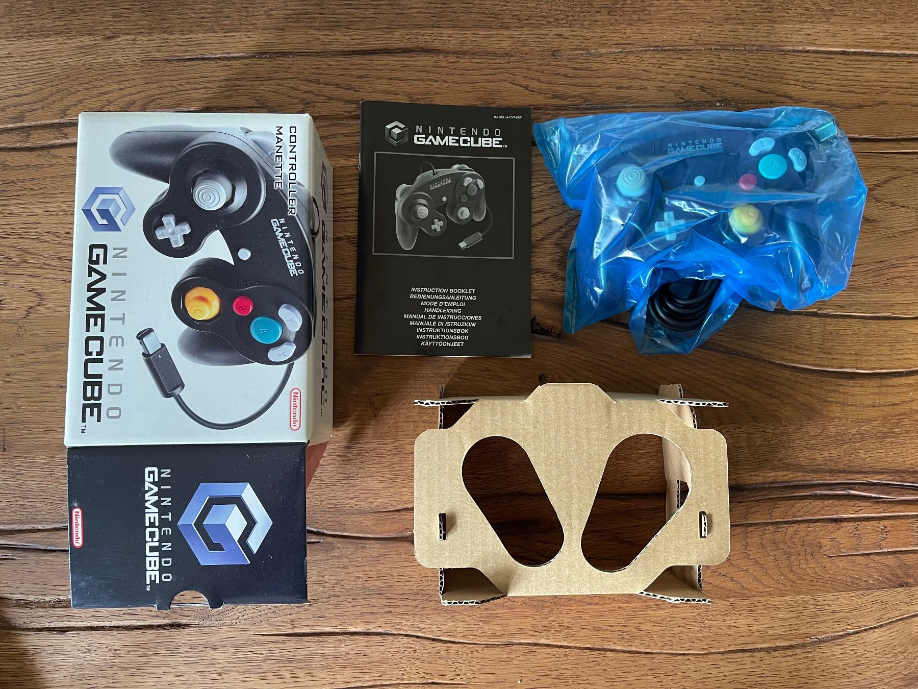 Nintendo Controller: Original GameCube Controller schwarz - in OVP Sammelzustand! – Usato da Zuerich venduto da Dorsi 5